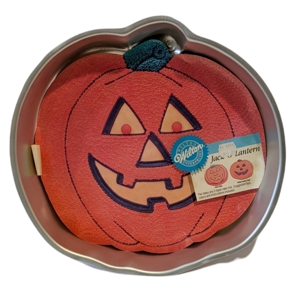 VINTAGE Wilton Pumpkin Jack-O-Lantern cake pan